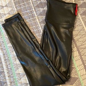 Spanx Faux Leather Leggings Large